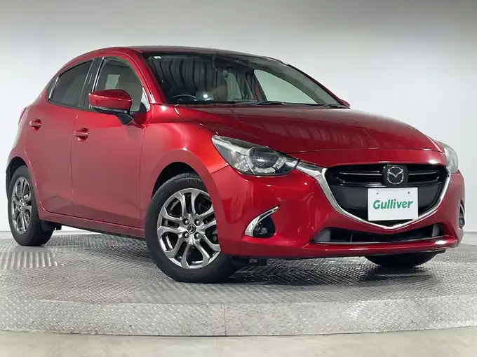 新着情報“デミオXDテーラードブラウン”2017年式ソウルレッドプレミアムメタリック入荷しました！