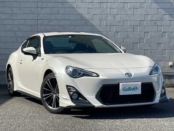 新着情報“８６GT”2012年式サテンホワイトパール入荷しました！