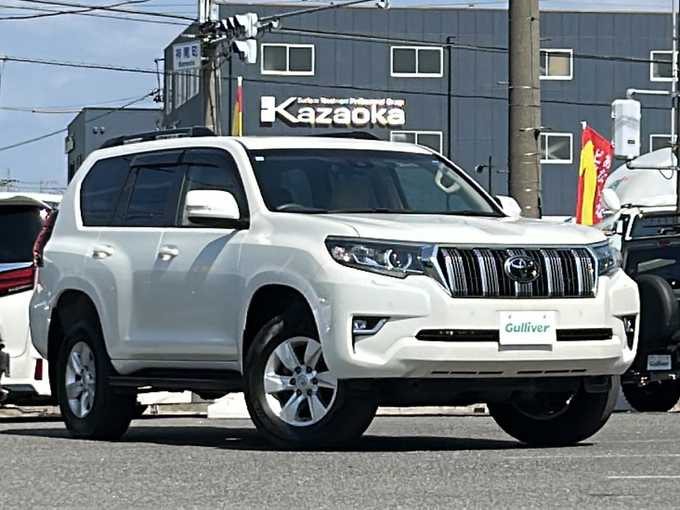 新着情報“ランドクルーザープラドTX”2021年式ホワイトパールクリスタルシャイン入荷しました！
