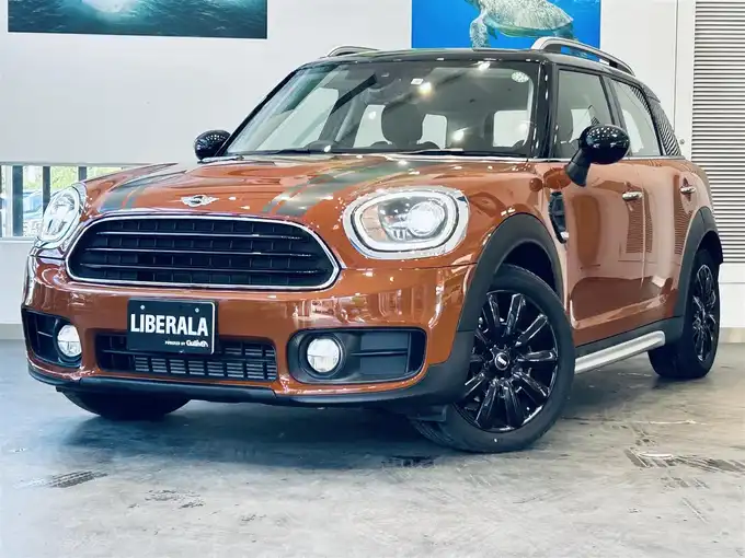 新着情報“ＭＩＮＩクーパーD クロスオーバー”2017年式チェスナットブラウン入荷しました！