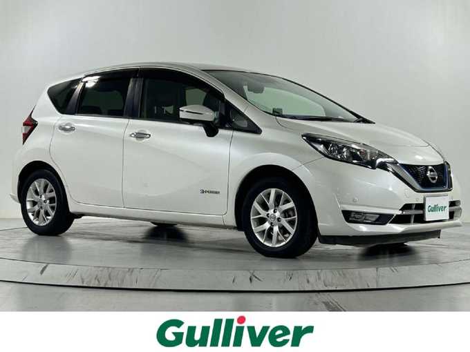 新着情報“ノートe－パワー メダリスト”2017年式ブリリアントホワイトパール入荷しました！