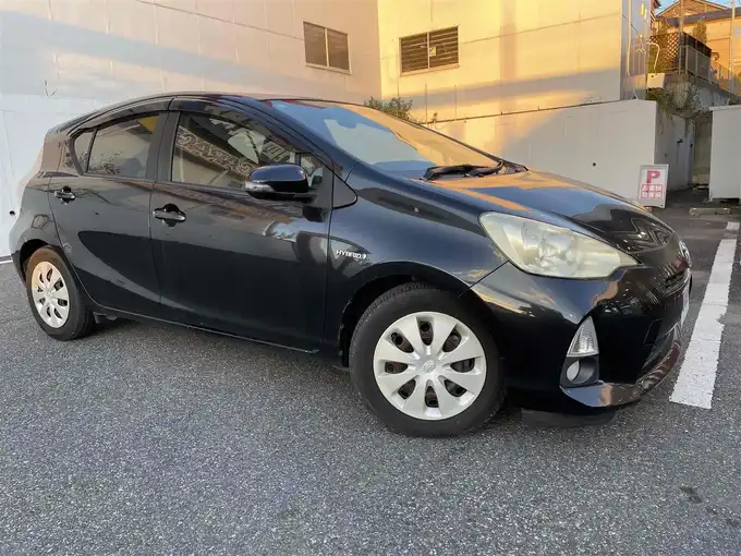 新着情報“アクアS”2012年式ブラックマイカ入荷しました！