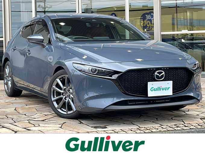 新着情報“ＭＡＺＤＡ３ファストバック20Sバーガンディ セレクション”2020年式ポリメタルグレーM入荷しました！