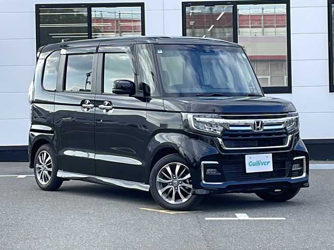 新着情報“Ｎ－ＢＯＸカスタムL”2022年式クリスタルブラックパール入荷しました！