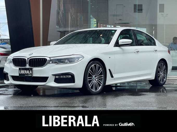 新着情報“５シリーズ530i Mスポーツ”2017年式白入荷しました！