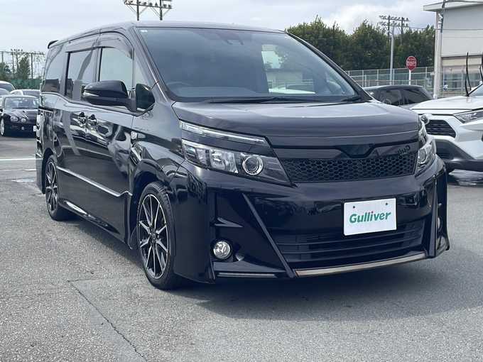 新着情報“ヴォクシーZS G’s”2016年式ブラック入荷しました！