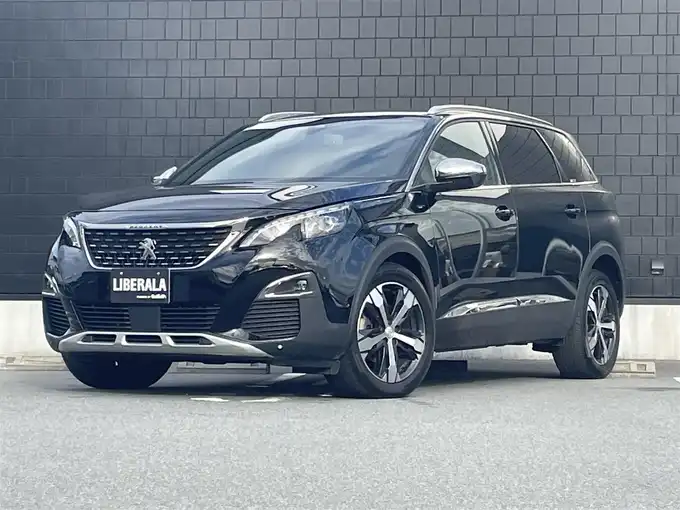新着情報“５００８GT ブルーHDi”2019年式黒入荷しました！