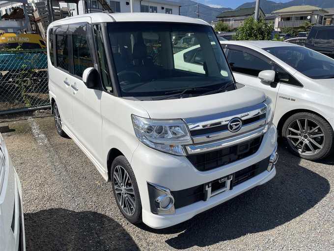 新着情報“タントカスタムX トップエディションSA”2014年式パールホワイトⅢ入荷しました！