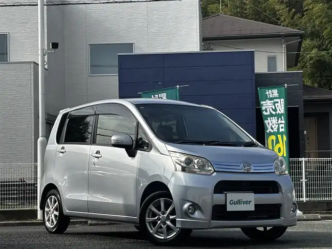 新着情報“ムーヴカスタム X”2011年式ブライトシルバーメタリック入荷しました！