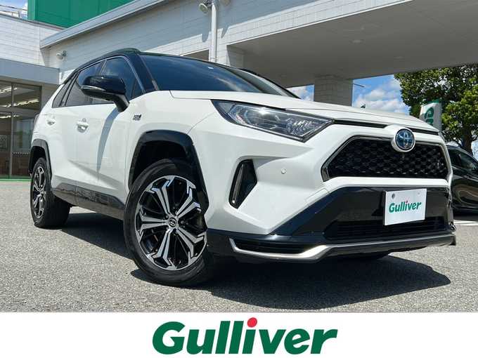新着情報“ＲＡＶ４ ＰＨＶブラックトーン”2022年式アティチュードブラックマイカ/ホワイトパールクリスタルシャイン入荷しました！