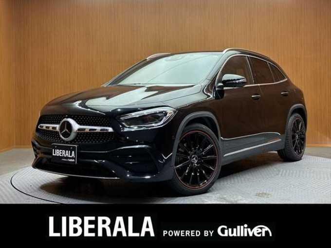 新着情報“ＧＬＡクラスGLA200d 4マチック”2020年式コスモスブラック入荷しました！