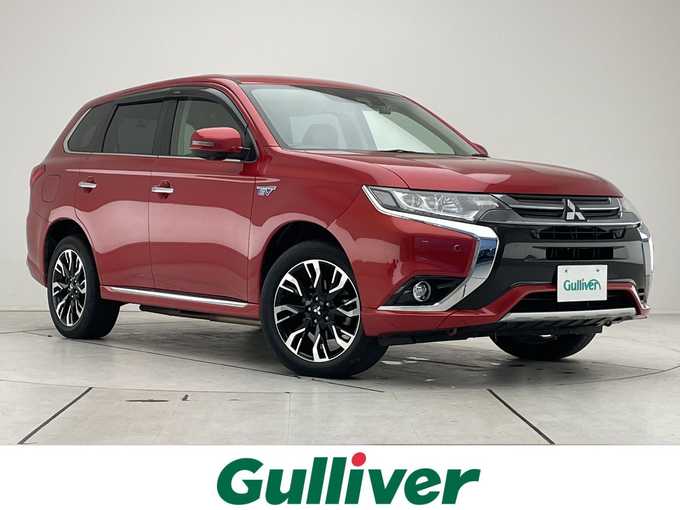 新着情報“アウトランダーＰＨＥＶGプレミアムパッケージ”2018年式レッドメタリック入荷しました！