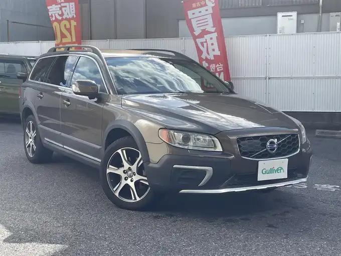 新着情報“ＸＣ７０T6 AWD”2014年式茶入荷しました！