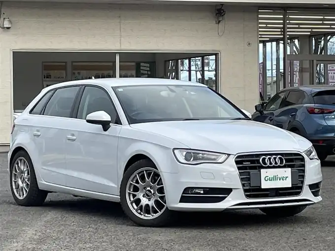 新着情報“Ａ３スポーツバック1．8TFSIクワトロ”2014年式白入荷しました！