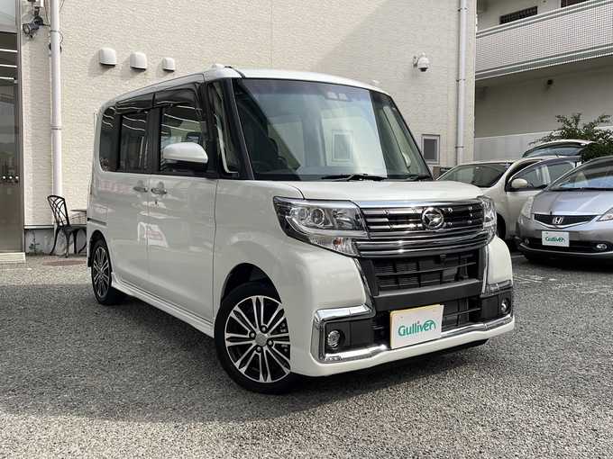 新着情報“タントカスタムRS トップエディションSAⅢ”2018年式パールホワイトⅢ入荷しました！