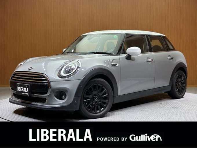 新着情報“ＭＩＮＩクーパーD”2020年式ムーンウォークグレーメタリック入荷しました！