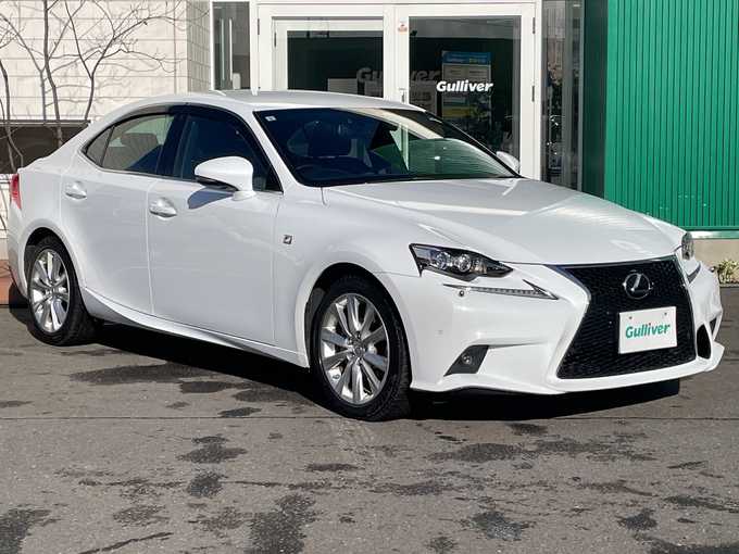 新着情報“ＩＳIS250 特別仕様車 FスポーツXライン”2015年式ホワイトノーヴァガラスフレーク入荷しました！