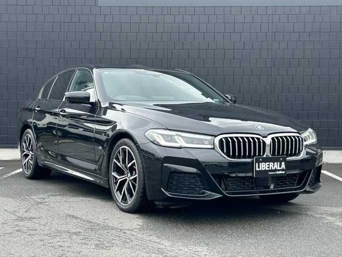 新着情報“５シリーズ523d xDrive Mスポーツ エディションジョイ+”2021年式サファイアブラックP入荷しました！