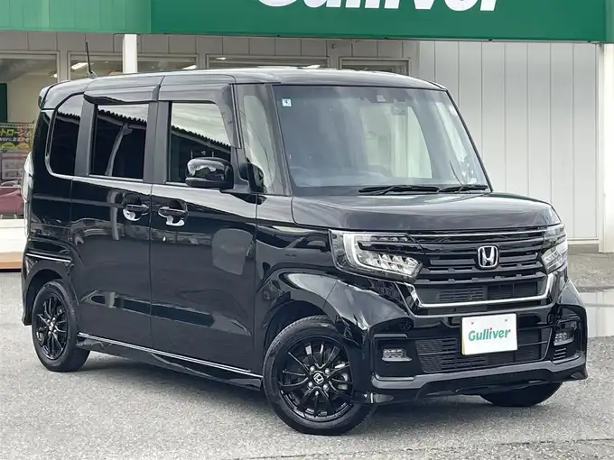 新着情報“Ｎ－ＢＯＸカスタムL特別仕様車スタイル+ブラック”2022年式クリスタルブラックパール入荷しました！
