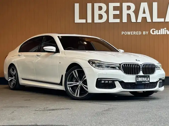 新着情報“７シリーズ750Li Mスポーツ”2016年式ミネラルホワイト入荷しました！
