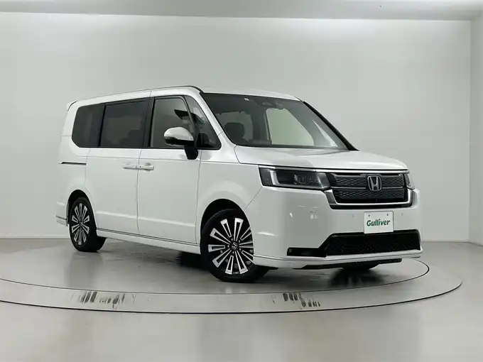 新着情報“ステップワゴンe:HEVスパーダ プレミアムライン”2023年式プラチナホワイトパール入荷しました！