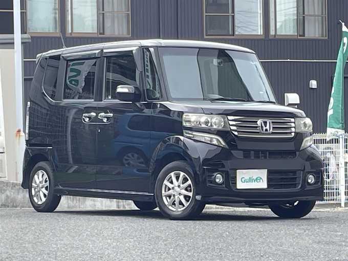 新着情報“Ｎ－ＢＯＸカスタムG”2012年式プレミアムゴールドパープルパール入荷しました！