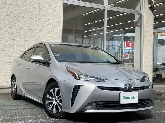 新着情報“プリウスA”2022年式シルバーM入荷しました！