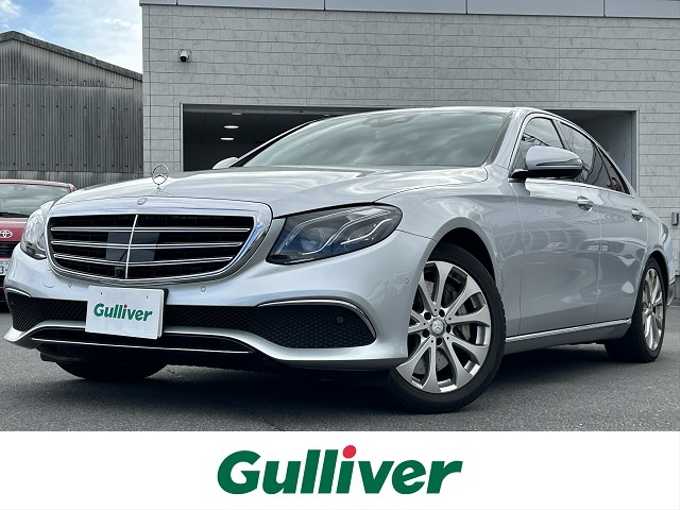 新着情報“ＥクラスE400 4マチック エクスクルーシブ”2017年式イリジウムシルバー入荷しました！