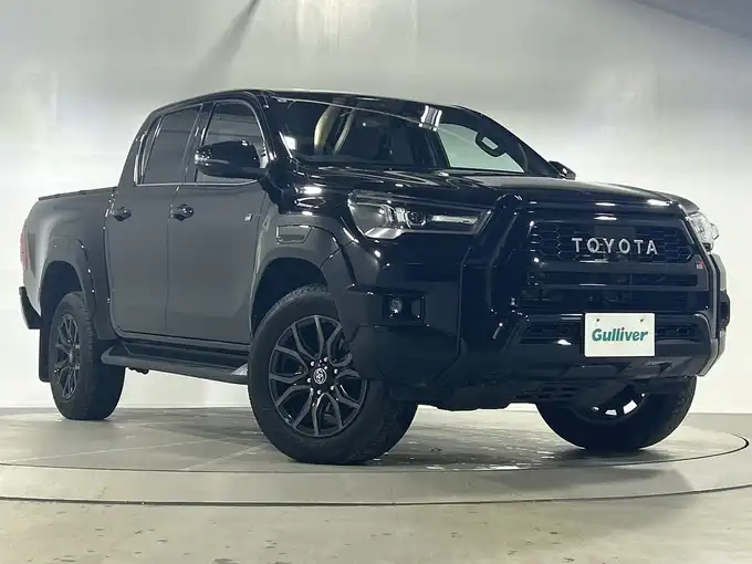 新着情報“ハイラックスZ GRスポーツ”2022年式アティチュードブラックマイカ入荷しました！