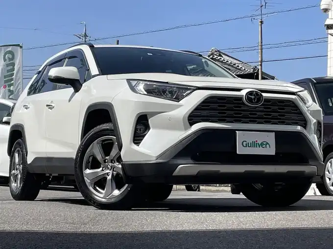 新着情報“ＲＡＶ４G”2019年式ホワイトパールクリスタルシャイン入荷しました！