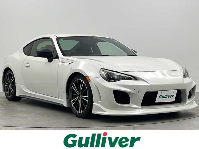 新着情報“８６GT”2015年式クリスタルホワイトパール入荷しました！