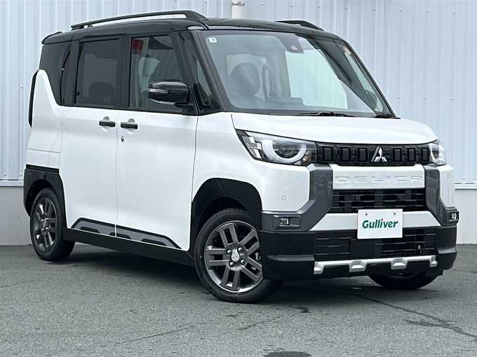 新着情報“デリカミニT プレミアム”2025年式アメジストブラック/シルキーホワイト入荷しました！