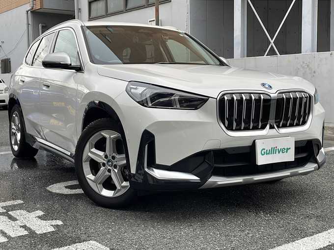 新着情報“ｉＸ１xDrive 30 xライン”2023年式アルピンホワイトⅢ入荷しました！