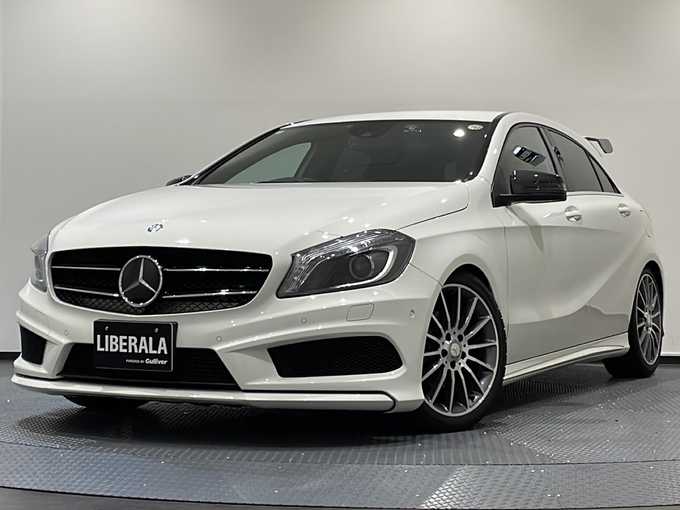 新着情報“ＡクラスA180 スポーツ”2015年式カルサイトホワイト入荷しました！