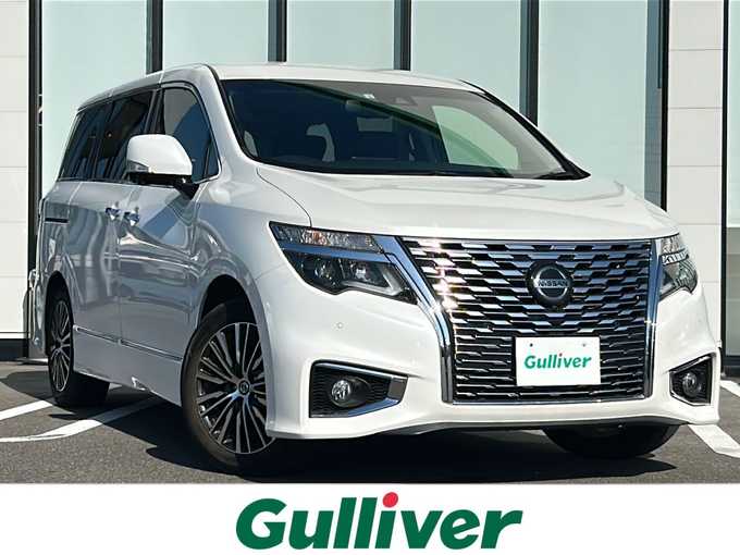 新着情報“エルグランド250ハイウェイスターS”2022年式ピュアホワイトパール入荷しました！