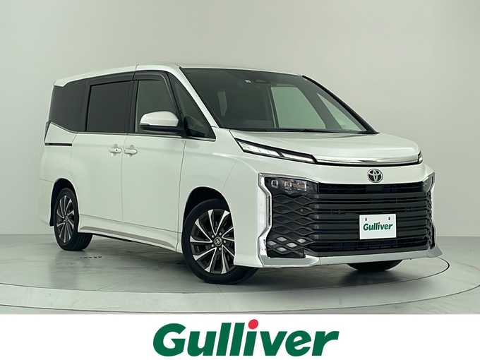 新着情報“ヴォクシーS－Z”2022年式ホワイトパールクリスタルシャイン入荷しました！