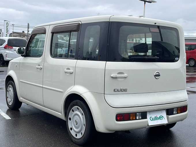 新着情報“キューブSX”2003年式アイボリーホワイト入荷しました！。車