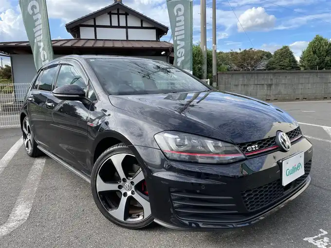 新着情報“ゴルフ ＧＴＩ”2016年式黒入荷しました！