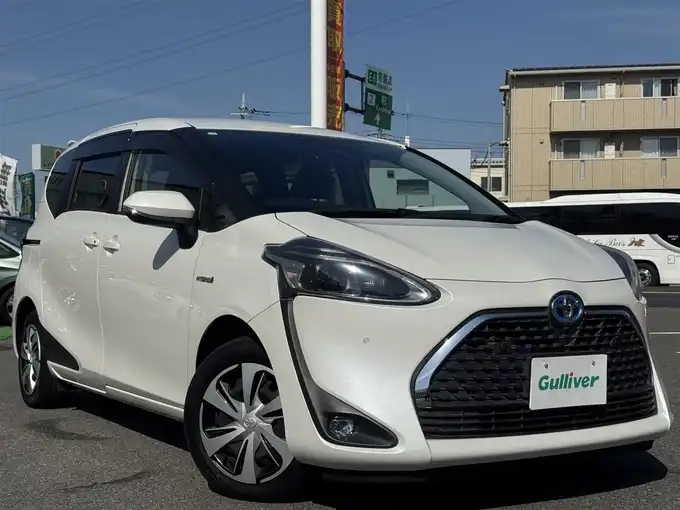 新着情報“シエンタハイブリッドG クエロ”2019年式ホワイトパールクリスタルシャイン入荷しました！
