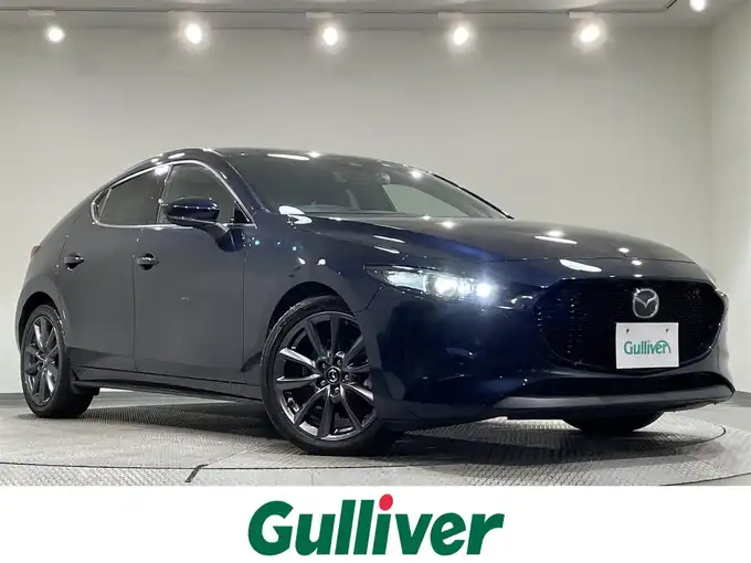 新着情報“ＭＡＺＤＡ３ファストバックXD Lパッケージ”2019年式ディープクリスタルブルーマイカ入荷しました！