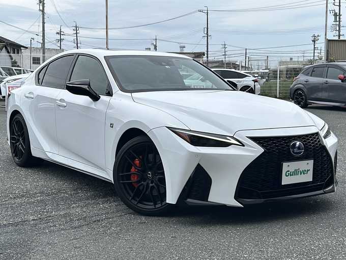 新着情報“ＩＳIS300h 特別仕様車 FスポーツモードブラックS”2022年式ホワイトノーヴァガラスフレーク入荷しました！