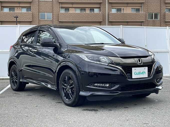 新着情報“ヴェゼルRS・ホンダセンシング”2017年式クリスタルブラックパール入荷しました！