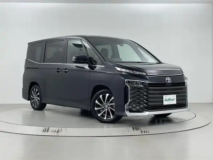 新着情報“ヴォクシーハイブリッドS－Z”2023年式スパークリングブラックパールクリスタルシャイン入荷しました！