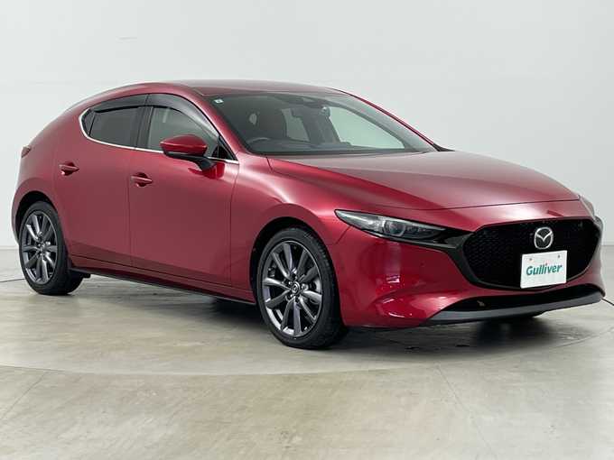 新着情報“ＭＡＺＤＡ３ファストバックXDバーガンディ セレクション”2019年式ソウルレッドクリスタルM入荷しました！