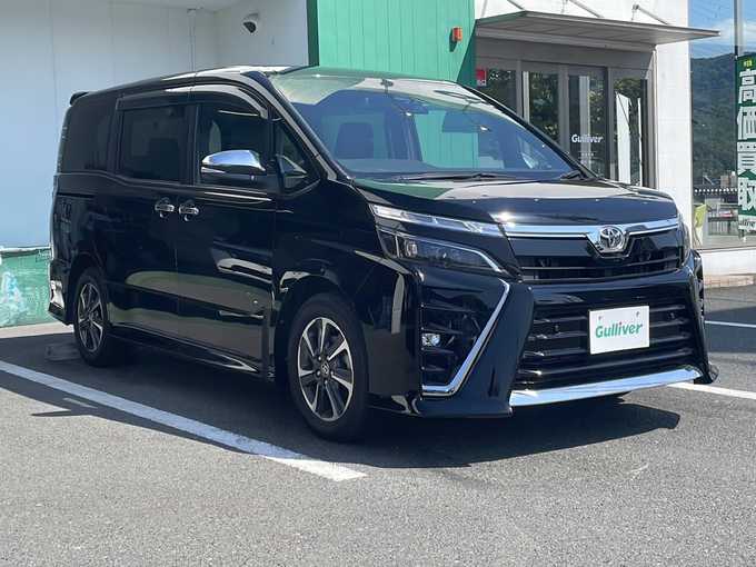 新着情報“ヴォクシーZS 煌Ⅲ”2021年式ブラック入荷しました！