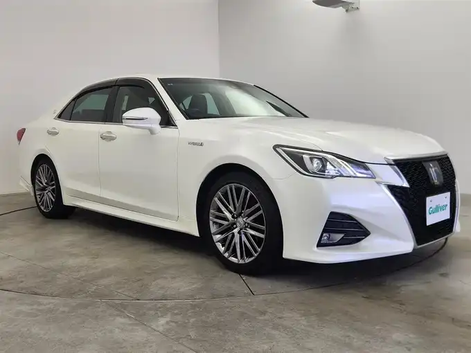 新着情報“クラウンハイブリッドアスリートS J－フロンティア”2017年式ホワイトパールクリスタルシャイン入荷しました！