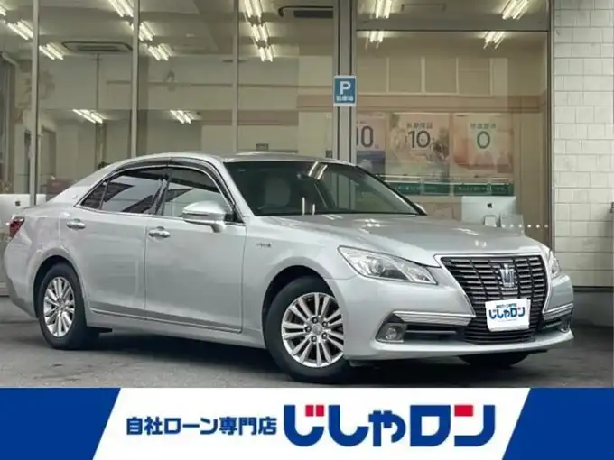 新着情報“クラウンハイブリッドロイヤルサルーン”2013年式シルバーM入荷しました！