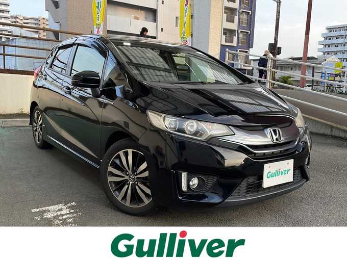 新着情報“フィットハイブリッドハイブリッド・Sパッケージ”2014年式クリスタルブラックパール入荷しました！