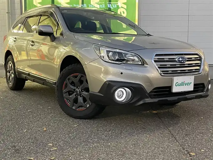 新着情報“レガシィアウトバックベースグレード”2016年式タングステンM入荷しました！