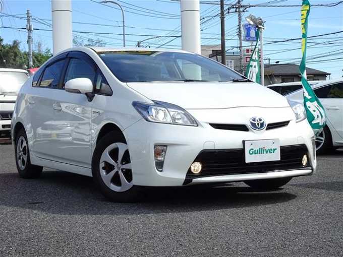 新着情報“プリウスS”2012年式ホワイトパールクリスタルシャイン入荷しました！